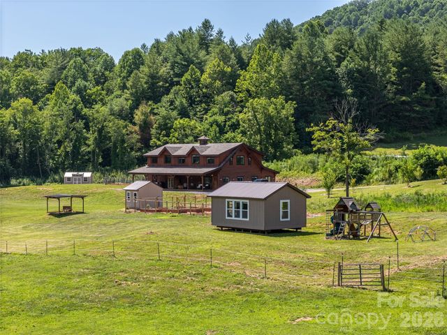 793 State Highway 197 South, Burnsville, NC 28714
