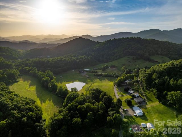 793 State Highway 197 South, Burnsville, NC 28714