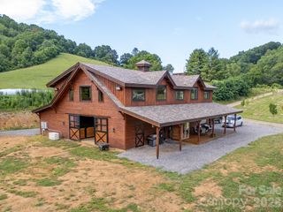 793 State Highway 197 South, Burnsville, NC 28714