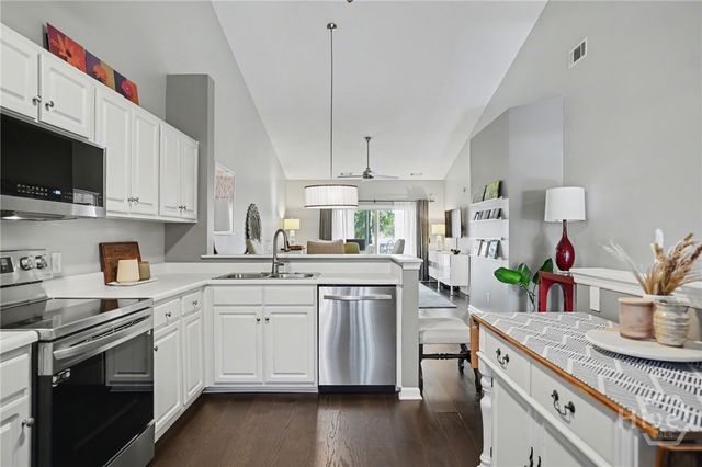 21 River Trace Court, Savannah, GA 31410