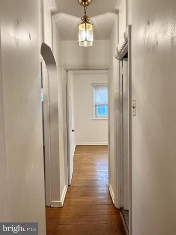 205 LINN ST, Harrisburg, PA 17109