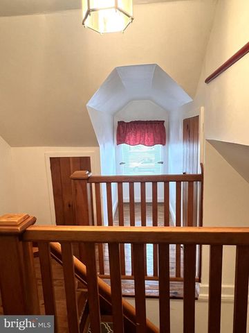 205 LINN ST, Harrisburg, PA 17109