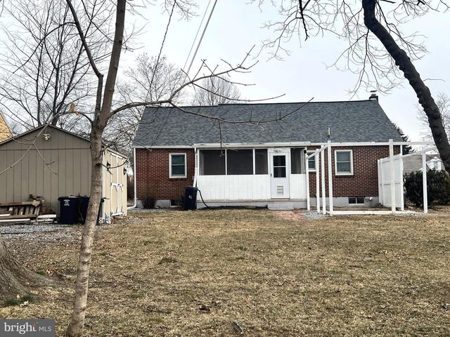 205 LINN ST, Harrisburg, PA 17109