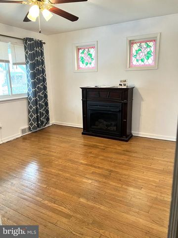 205 LINN ST, Harrisburg, PA 17109