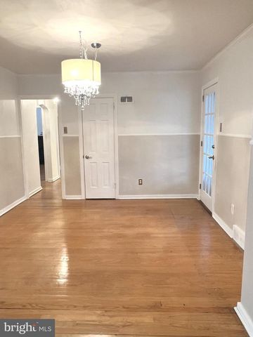 205 LINN ST, Harrisburg, PA 17109