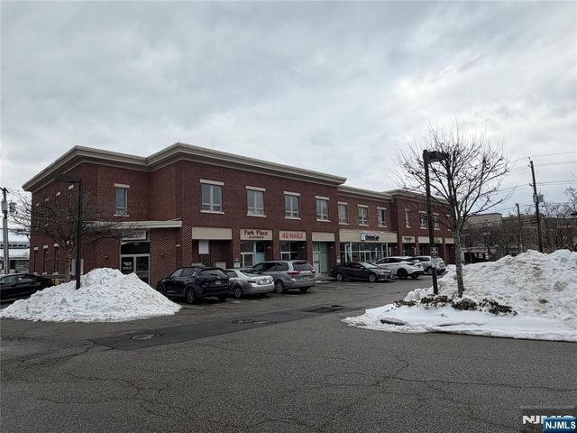 100 Park Avenue 202, Hillsdale, NJ 07642