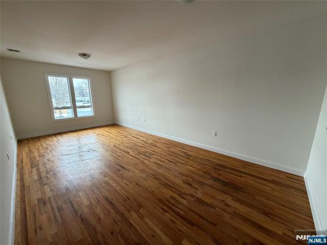 100 Park Avenue 202, Hillsdale, NJ 07642