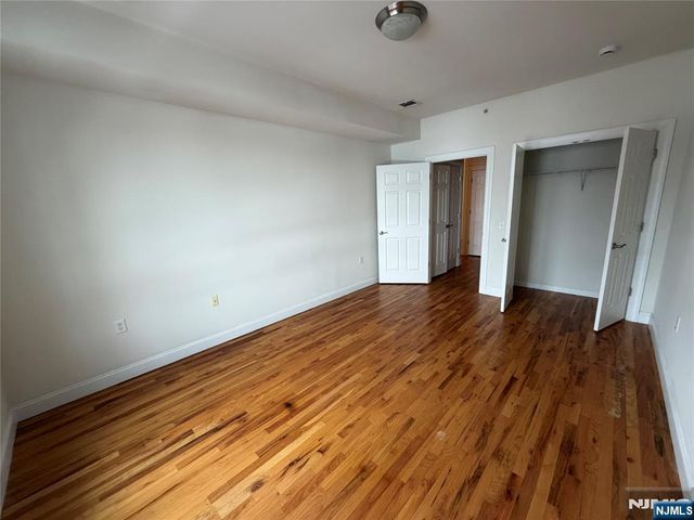 100 Park Avenue 202, Hillsdale, NJ 07642