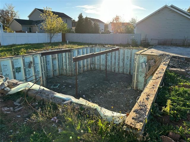 4 Roman Circle, Clarkson, NY 14420