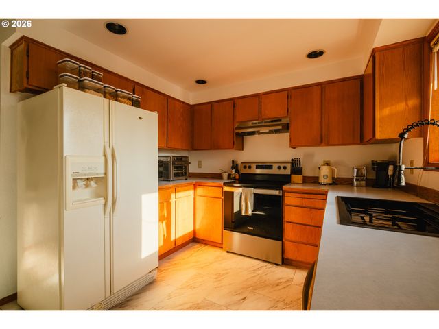 1309 Se 135TH Ave, Portland, OR 97233