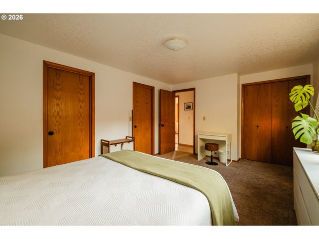 1309 Se 135TH Ave, Portland, OR 97233