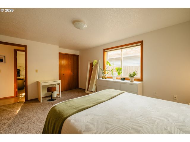 1309 Se 135TH Ave, Portland, OR 97233