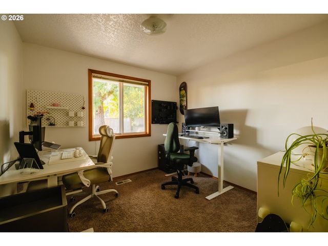1309 Se 135TH Ave, Portland, OR 97233
