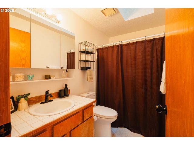1309 Se 135TH Ave, Portland, OR 97233
