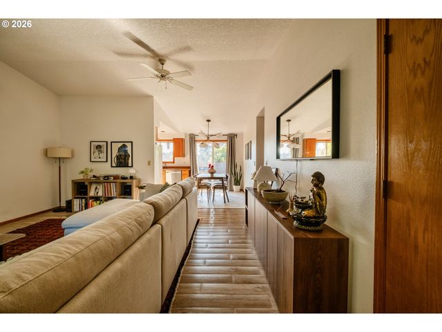 1309 Se 135TH Ave, Portland, OR 97233