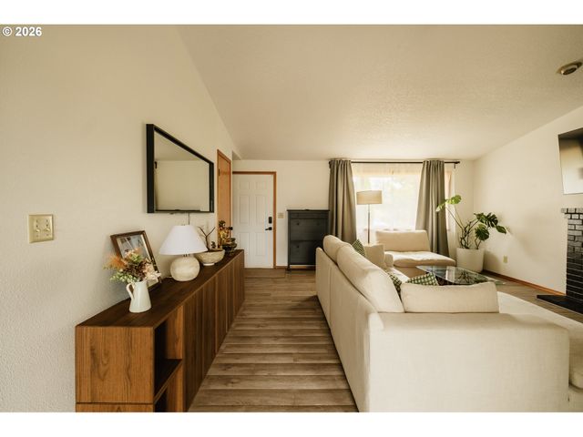 1309 Se 135TH Ave, Portland, OR 97233