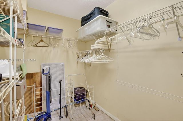 650 SW 138th Ave 105J, Pembroke Pines, FL 33027
