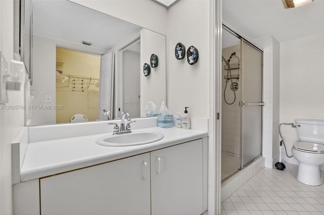 650 SW 138th Ave 105J, Pembroke Pines, FL 33027