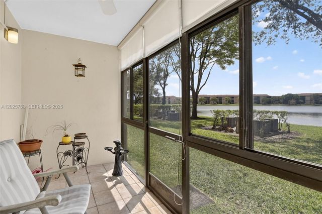 650 SW 138th Ave 105J, Pembroke Pines, FL 33027