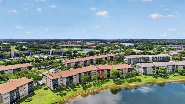 650 SW 138th Ave 105J, Pembroke Pines, FL 33027