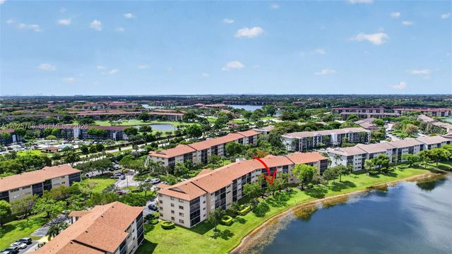 650 SW 138th Ave 105J, Pembroke Pines, FL 33027