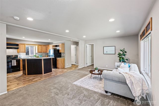 13721 137th Street NW, Gig Harbor, WA 98329