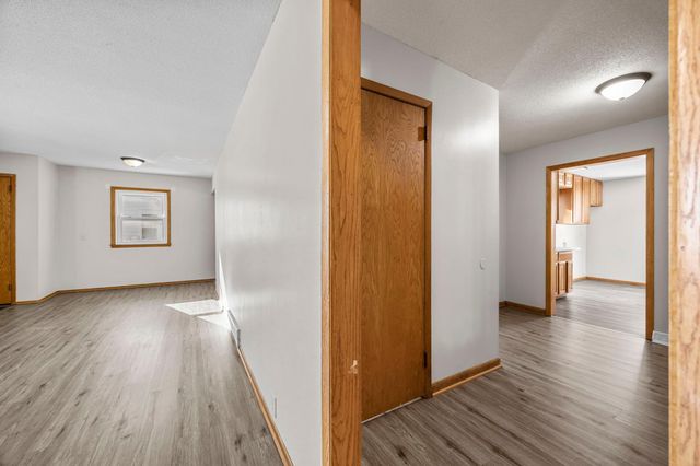 5108 Beacon Hill Road, Minnetonka, MN 55345