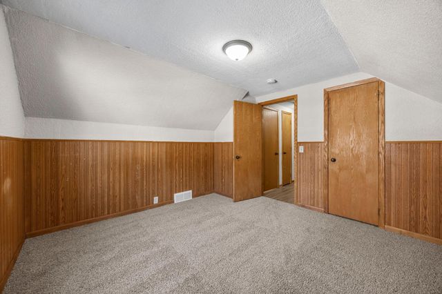 5108 Beacon Hill Road, Minnetonka, MN 55345