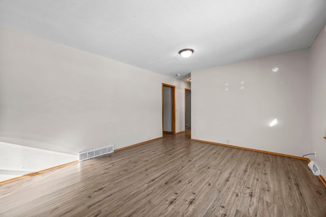 5108 Beacon Hill Road, Minnetonka, MN 55345