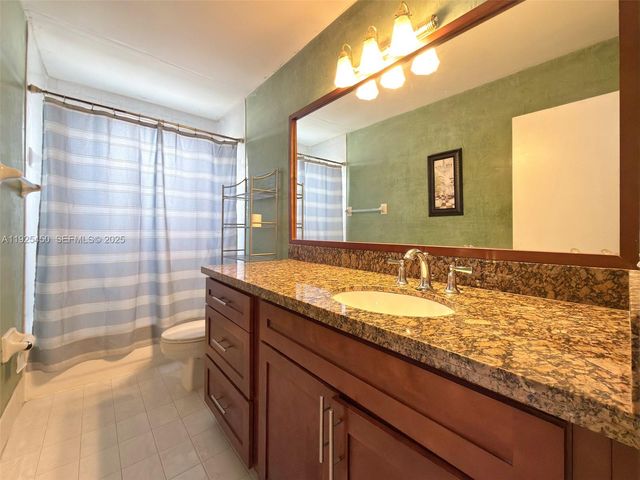 13921 SW 164th St, Miami, FL 33177