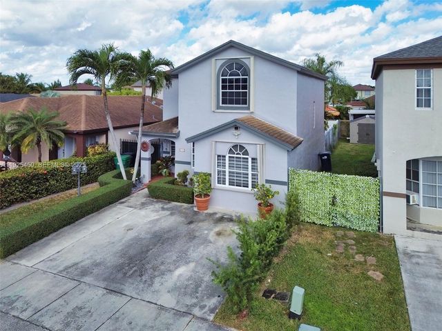 13921 SW 164th St, Miami, FL 33177