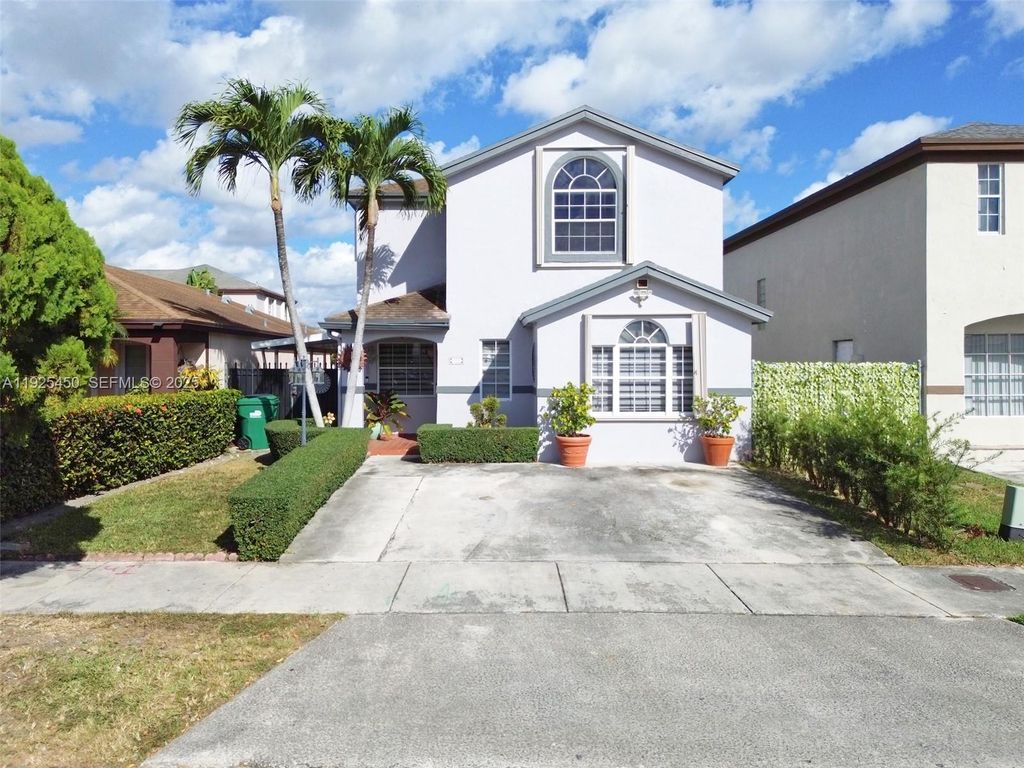 13921 SW 164th St, Miami, FL 33177