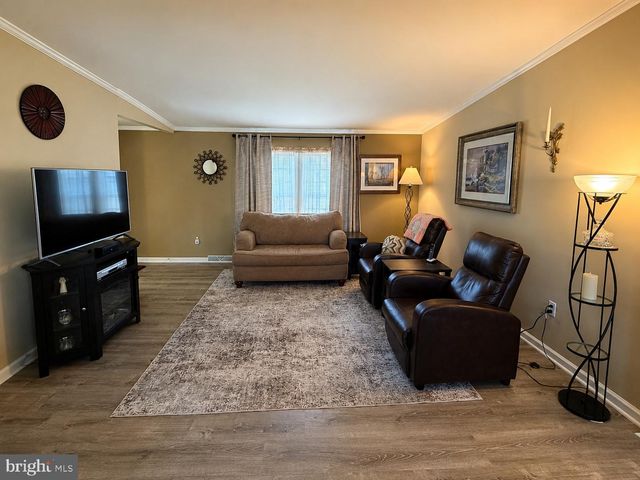 706 EVERGREEN CT, Manchester Township, NJ 08759