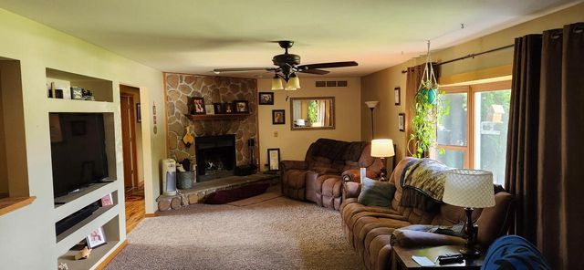 24 Hammes DRIVE, Mount Pleasant, WI 53406