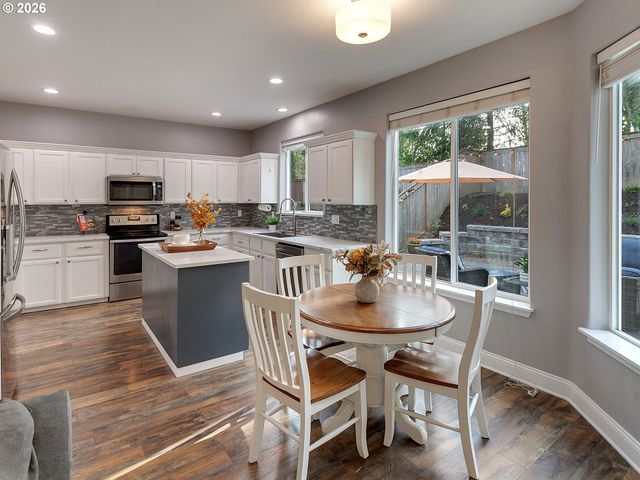 21315 Sw LADYFERN Dr, Sherwood, OR 97140