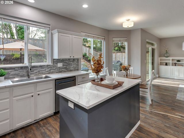 21315 Sw LADYFERN Dr, Sherwood, OR 97140