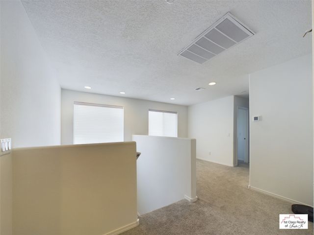 5222 Gold Hill Lane, Santa Fe, NM 87507