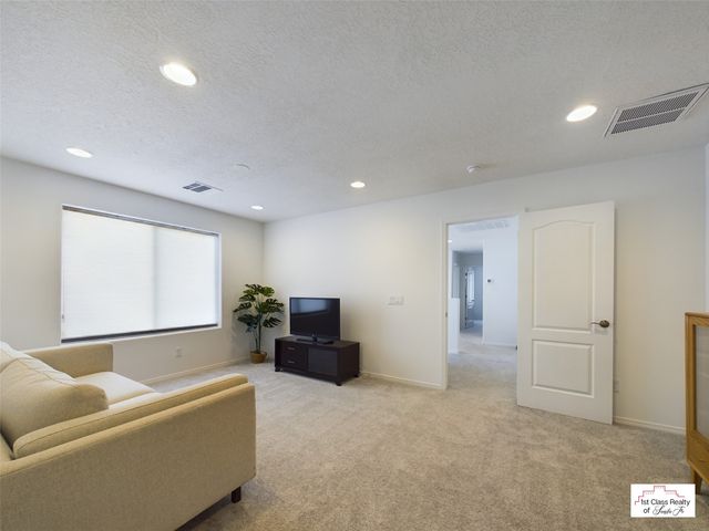 5222 Gold Hill Lane, Santa Fe, NM 87507