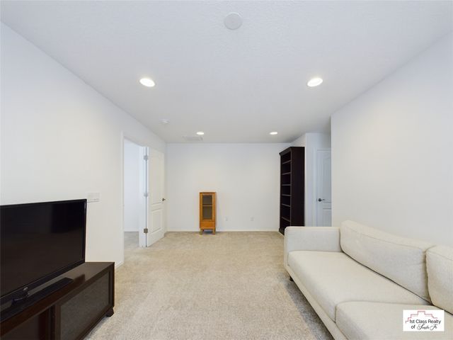 5222 Gold Hill Lane, Santa Fe, NM 87507