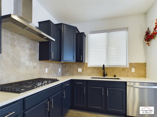 5222 Gold Hill Lane, Santa Fe, NM 87507