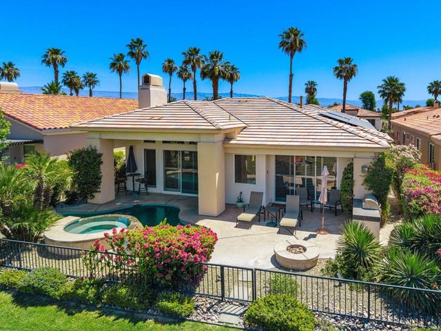 371 Tomahawk Drive, Palm Desert, CA 92211