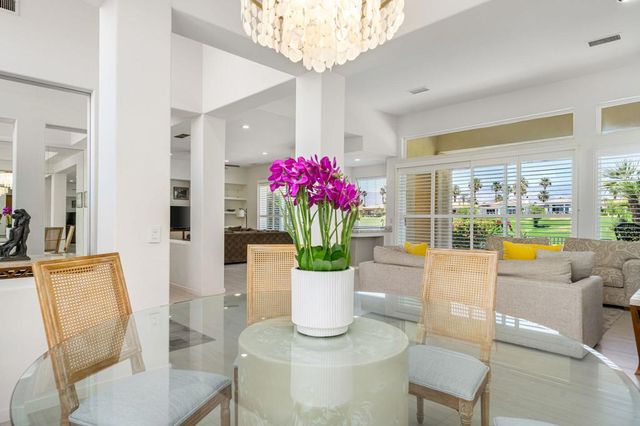 371 Tomahawk Drive, Palm Desert, CA 92211
