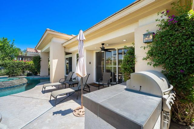 371 Tomahawk Drive, Palm Desert, CA 92211