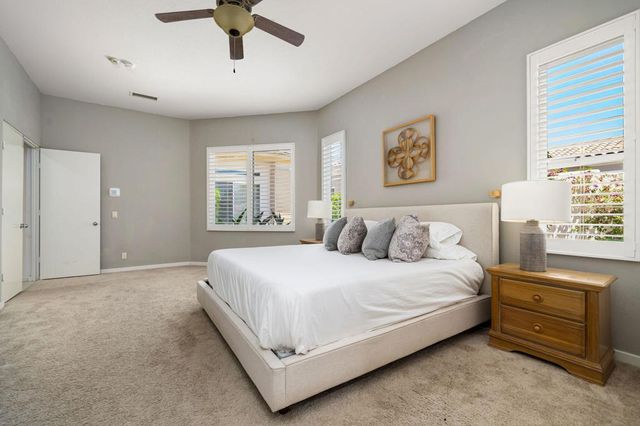 371 Tomahawk Drive, Palm Desert, CA 92211