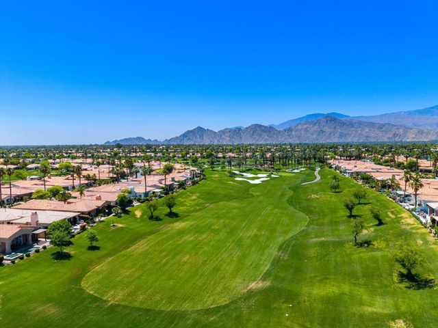 371 Tomahawk Drive, Palm Desert, CA 92211