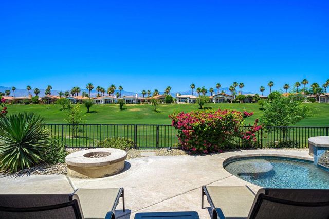 371 Tomahawk Drive, Palm Desert, CA 92211