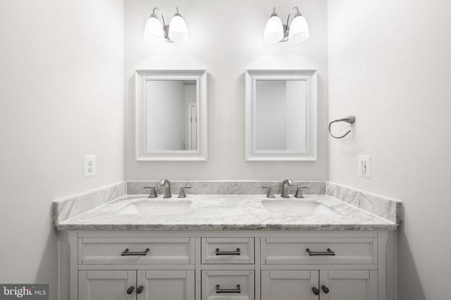 492 MITCHELL AVE, Hagerstown, MD 21740