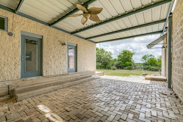 275 County Road 5634, Castroville, TX 78009