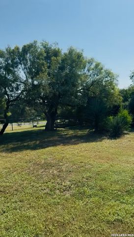 275 County Road 5634, Castroville, TX 78009