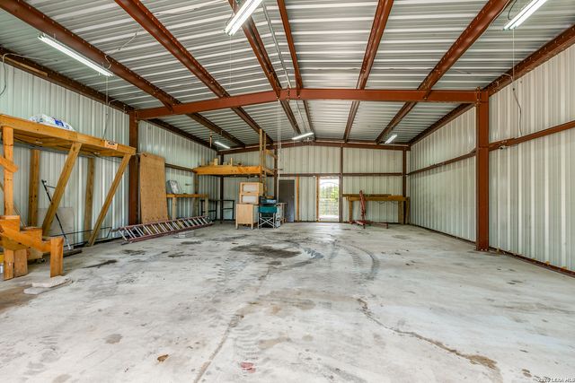 275 County Road 5634, Castroville, TX 78009